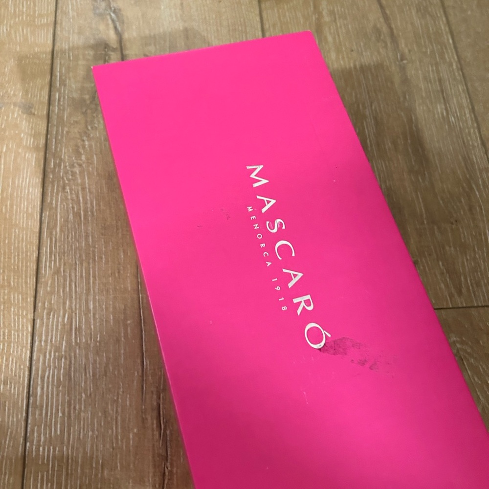 Adorable Mascaro heels metallic 7 1/2 - Picture 13 of 13